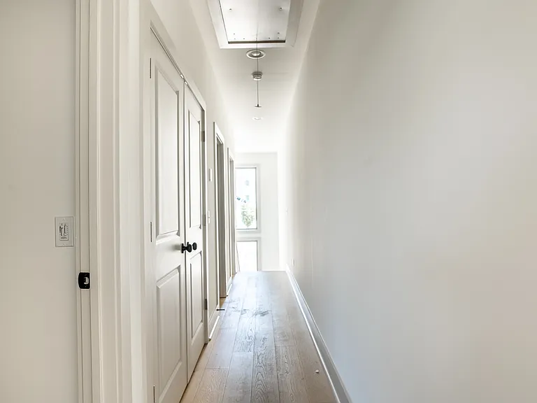 109 Stringer St #101 — Photo 13