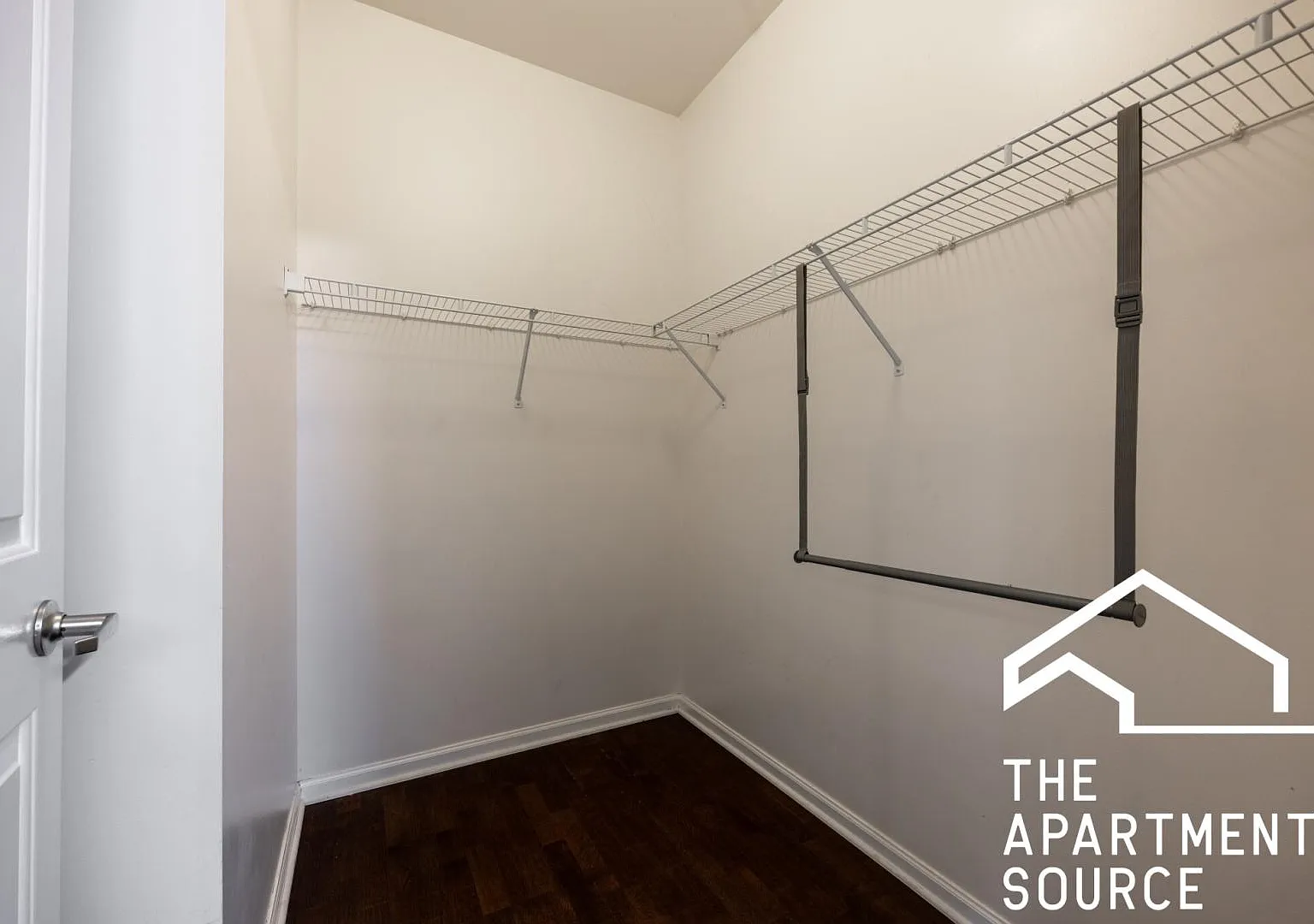 2 bed, 1200 sqft, $2,900 — Photo 1