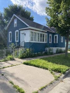 581 Kent St, Saint Paul, MN, 55103