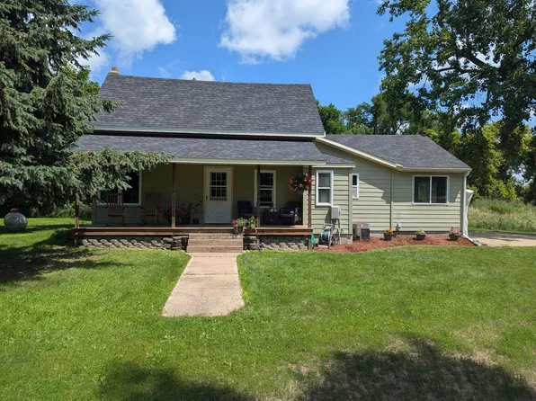 47390 210th St, Morris, MN 56267