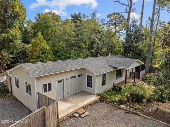 2115 Wisteria Drive, Wilmington, NC 28401