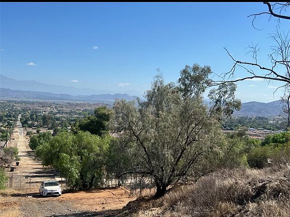 4th image of 0 Olive Ave Lot 2
