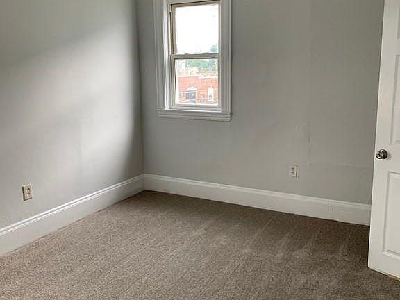 3rd image of 139 Park St #3