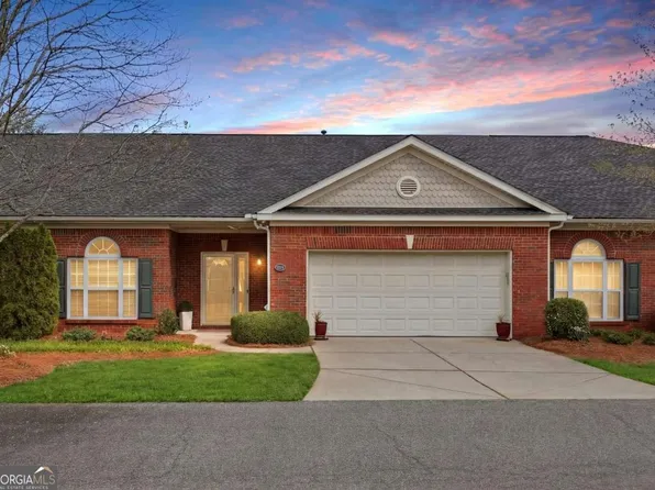 563 Sawnee Corners Dr, Cumming, GA 30040