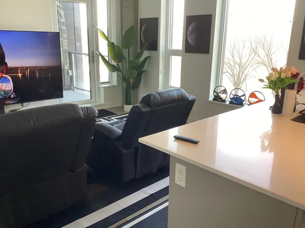 950 McPherson Sq NE, Calgary, AB T2E 8C7