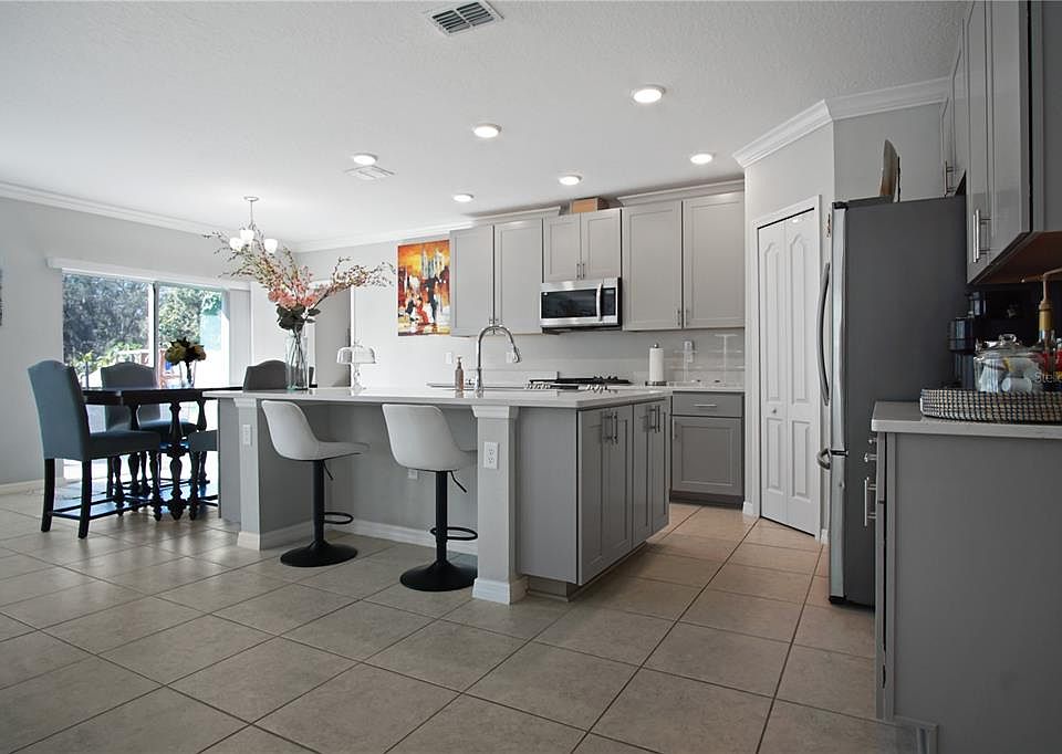 1st image of 1171 Oak Bluff Dr #1171