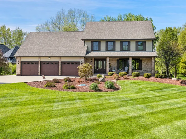 13N470 Chisholm Trl, Elgin, IL 60124