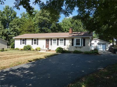 2280 Pine Burr Rd, Kernersville, NC, 27284