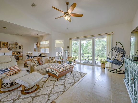 5th image of 317 N Shadowwood Dr