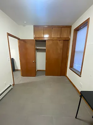 Rented by King Zone Realty Inc | media 14