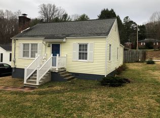 904 Riverview Dr, La Follette, TN 37766