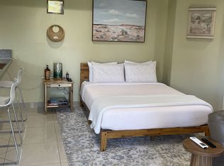 2322 Riverside Dr, Los Angeles, CA 90039