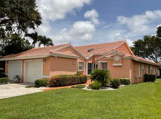 5574 Royal Lake Cir, Boynton Beach, FL 33437
