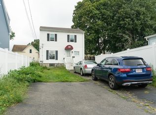 39 Glenwood St, Brockton, MA 02301