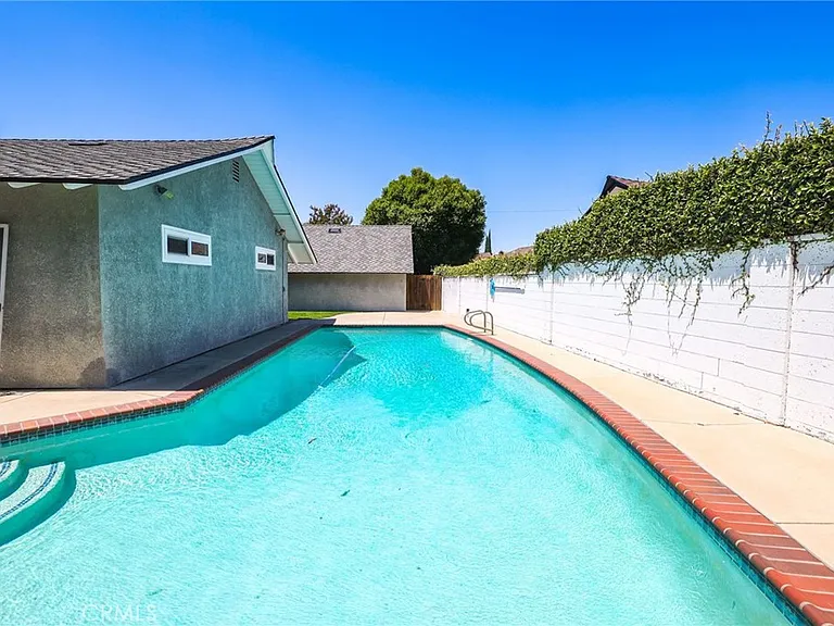2932 Bostonian Dr — Photo 31