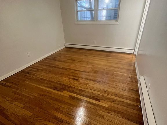 3rd image of 419 Stuyvesant Ave #2