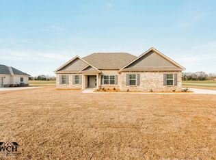 827 John E Sullivan Aly, Byron, GA 31008