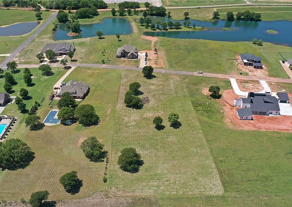 2nd image of 9660 Bear Creek Rd
