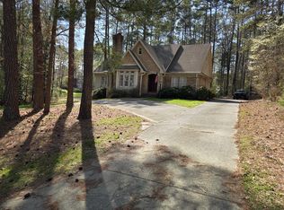 1811 Columbine Rd, Sanford, NC 27330