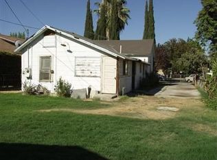 1127 M St, Reedley, CA 93654