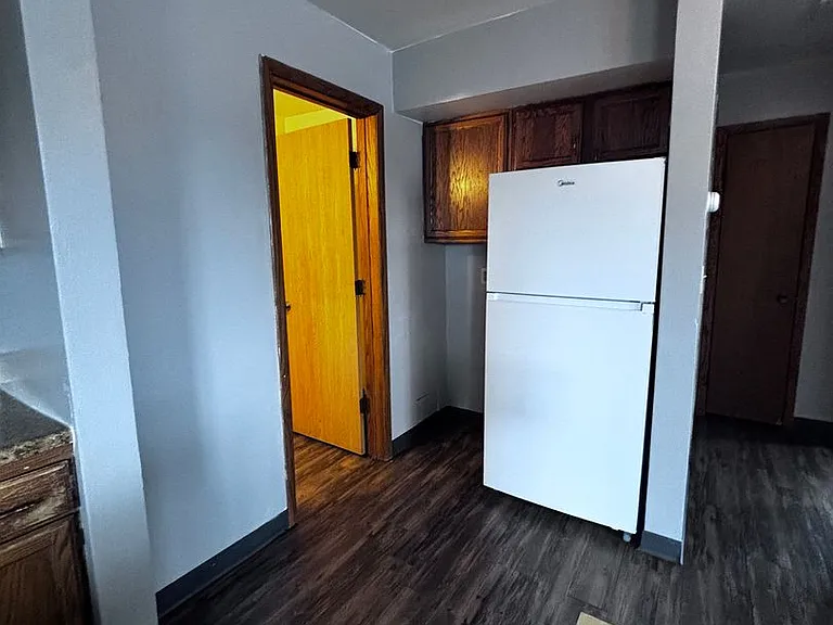 440 W Calumet St — Photo 4