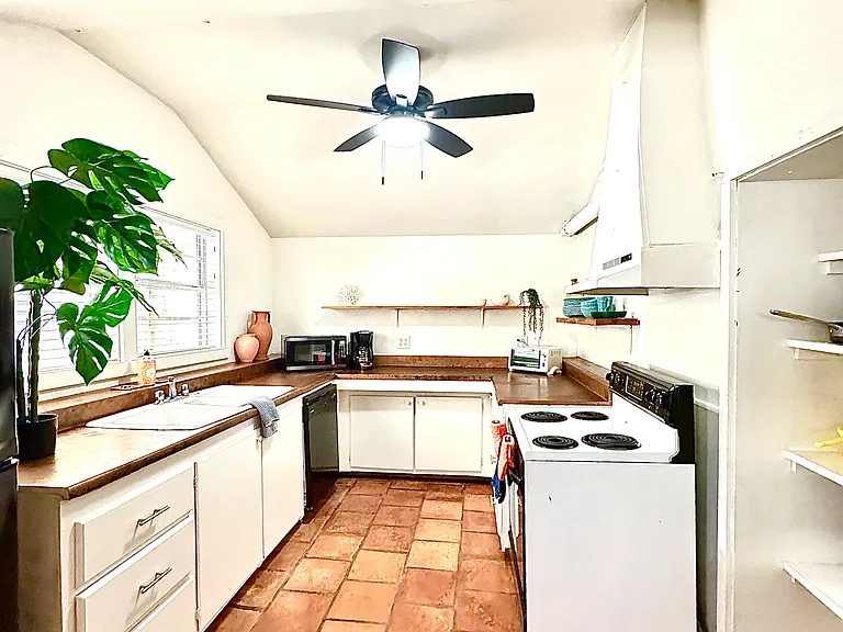 879 S Eugene St #3 — Photo 16