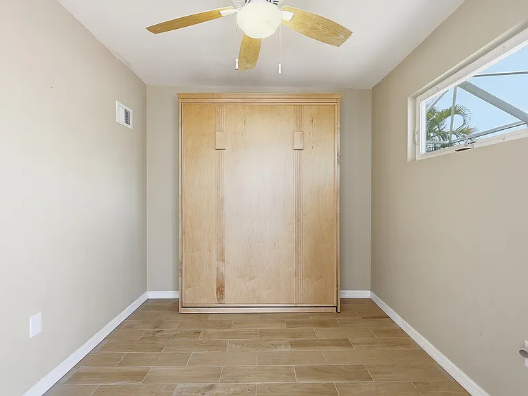 11206 Longwood Ct — Photo 20