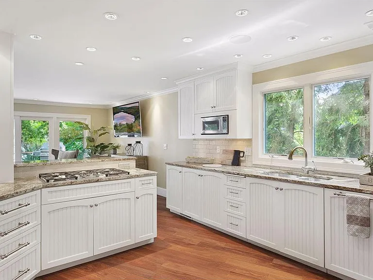 3229 Casco Cir — Photo 23