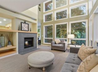 2536 Arbor Ct, Mendota Heights, MN 55120