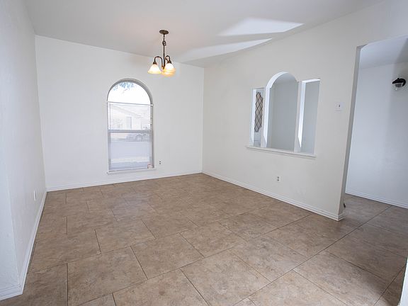 5th image of 4705 Largo Trl