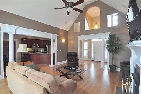 Hardwood Flooring and Multiple WIndows, Stunning!