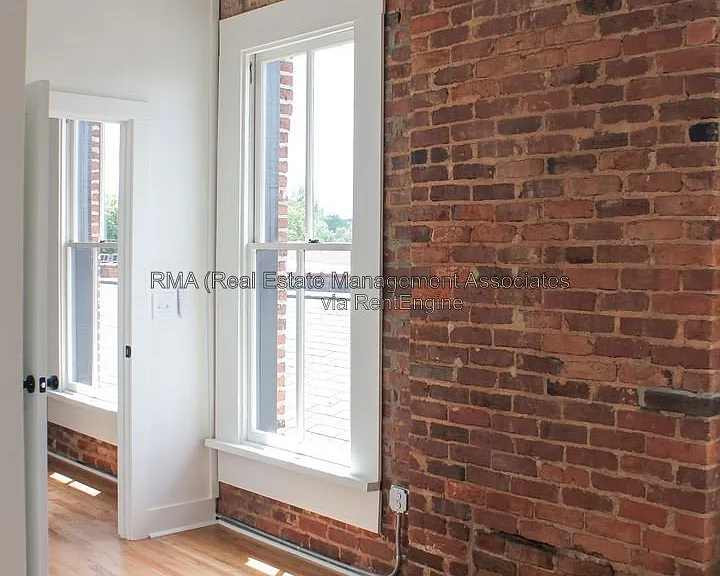4 Zebulon St #2G — Photo 17