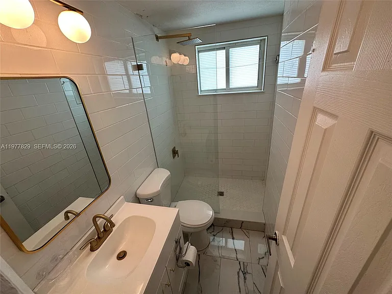 300 74th St #6 — Photo 5