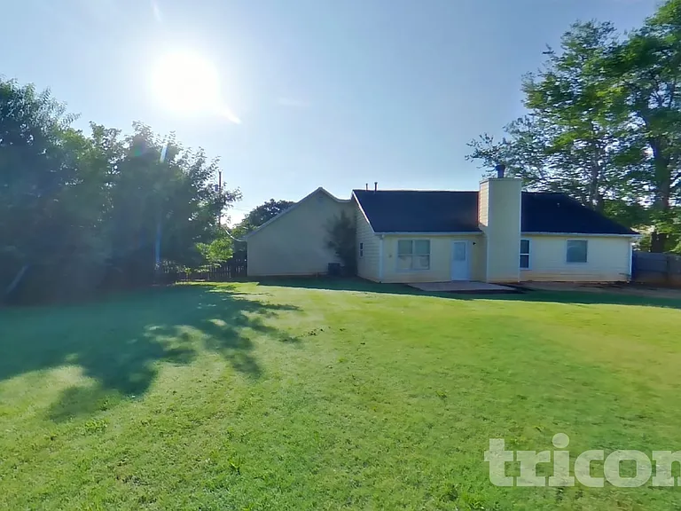 105 Daileys Plantation Dr — Photo 16