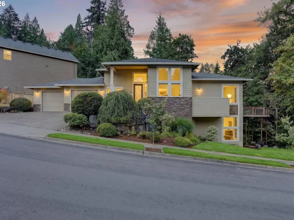 2427 SE Elliott Dr, Gresham, OR 97080