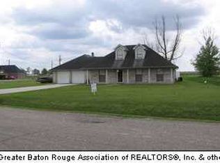 305 Loop 945 St, Donaldsonville, LA 70346