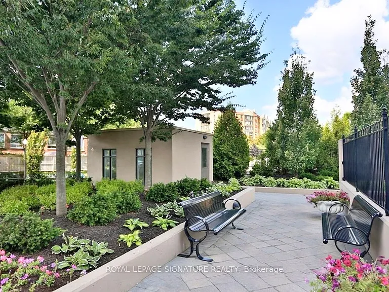 220 Forum Dr #Townhouse 105 — Photo 25