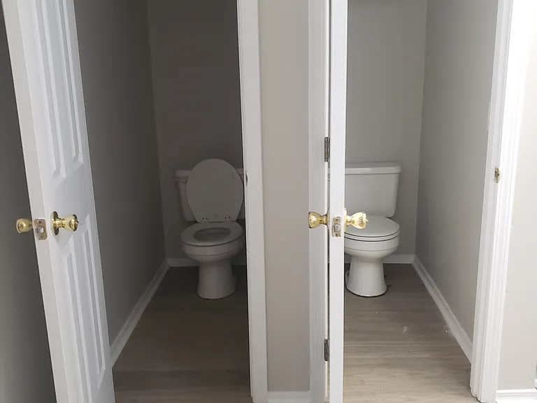 1325 Virginia Ave — Photo 3