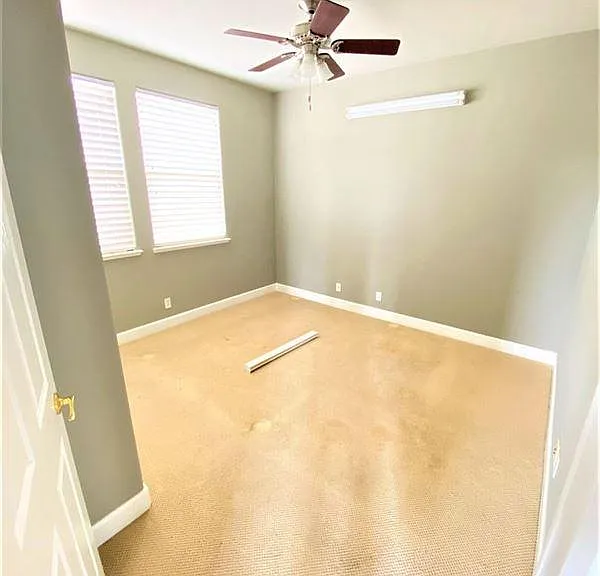 1129 Platinum St — Photo 20
