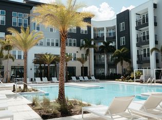 The Residence Peninsula Apartments, Tampa, FL 33611