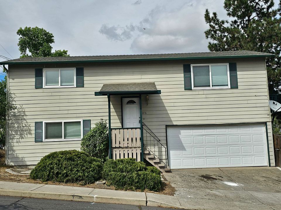 1st image of 216 SE Buff St
