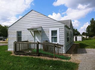 7016 Wayne Trce, Fort Wayne, IN 46816