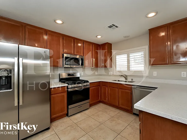 8302 Time Machine Ave — Photo 4