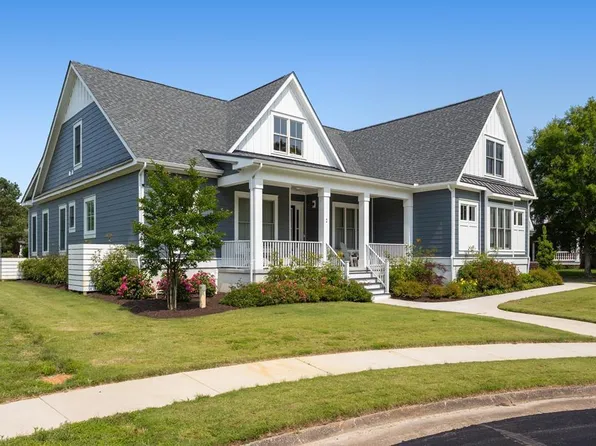 2 Moon Ct, Cape Charles, VA 23310