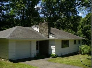 44 Steed Rd, Chenango Forks, NY 13746