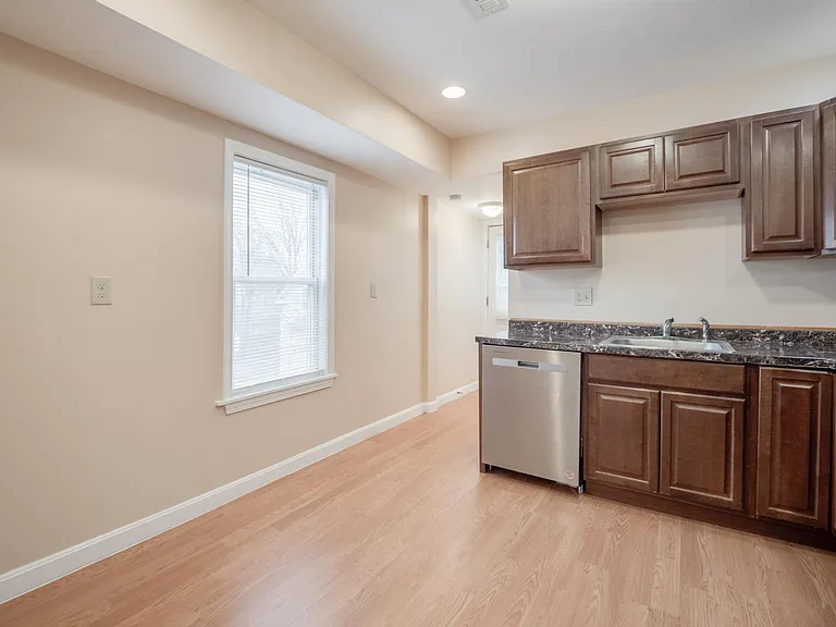148 Brook Rd #2 — Photo 29