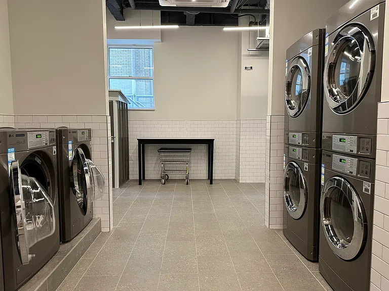 991 Saint Johns Pl #1F — Photo 10