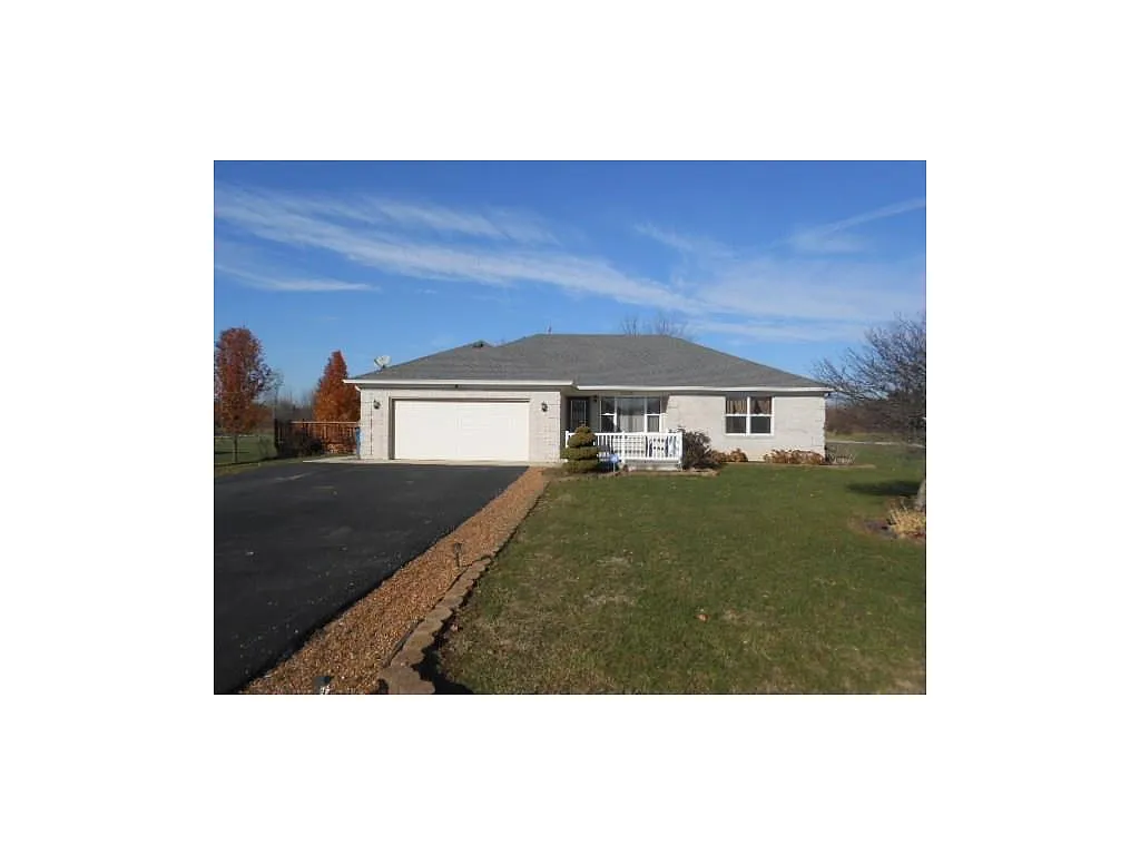 6090 E Smokey View Ln W photo 1