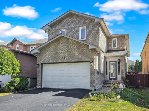 43 Berwick Cres, Richmond Hill, ON L4C 0B8