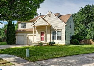5 Barkley Ct, Marlton, NJ 08053